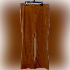 No Boundaries WOMENS Brown Corduroy Flared Leg Trousers Size Large (11-13)